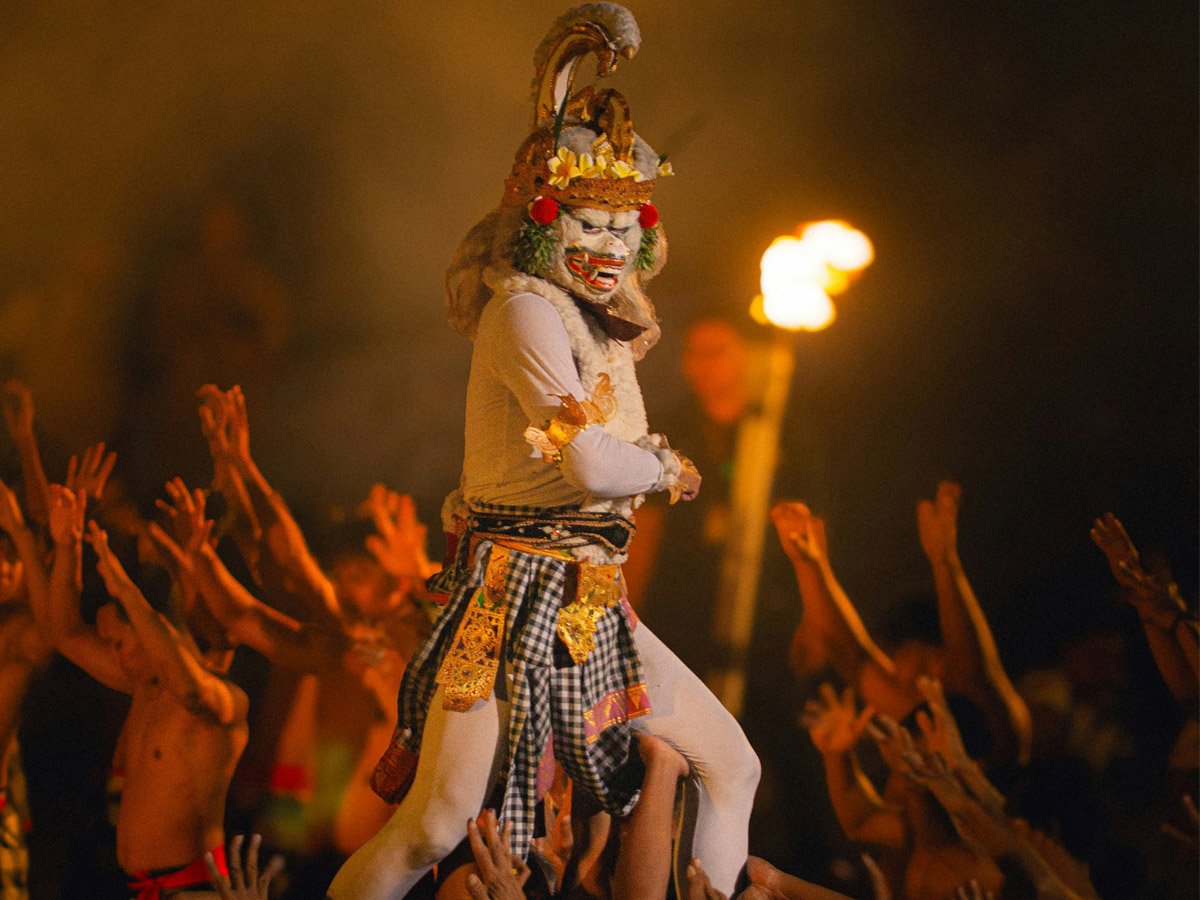 Bali travel guide - Traditional Dance