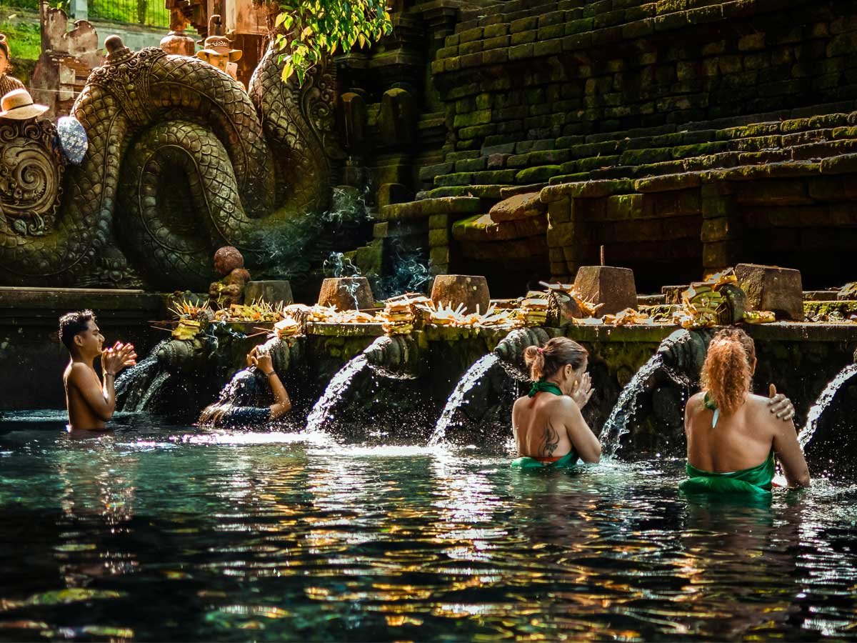Tirta Empul Melukat Ritual, Bali